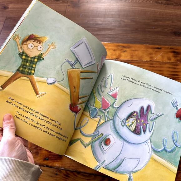 PJ Library Izzy The Whiz & Passover McClean Jewish Paperback Book - Picture 7 of 10